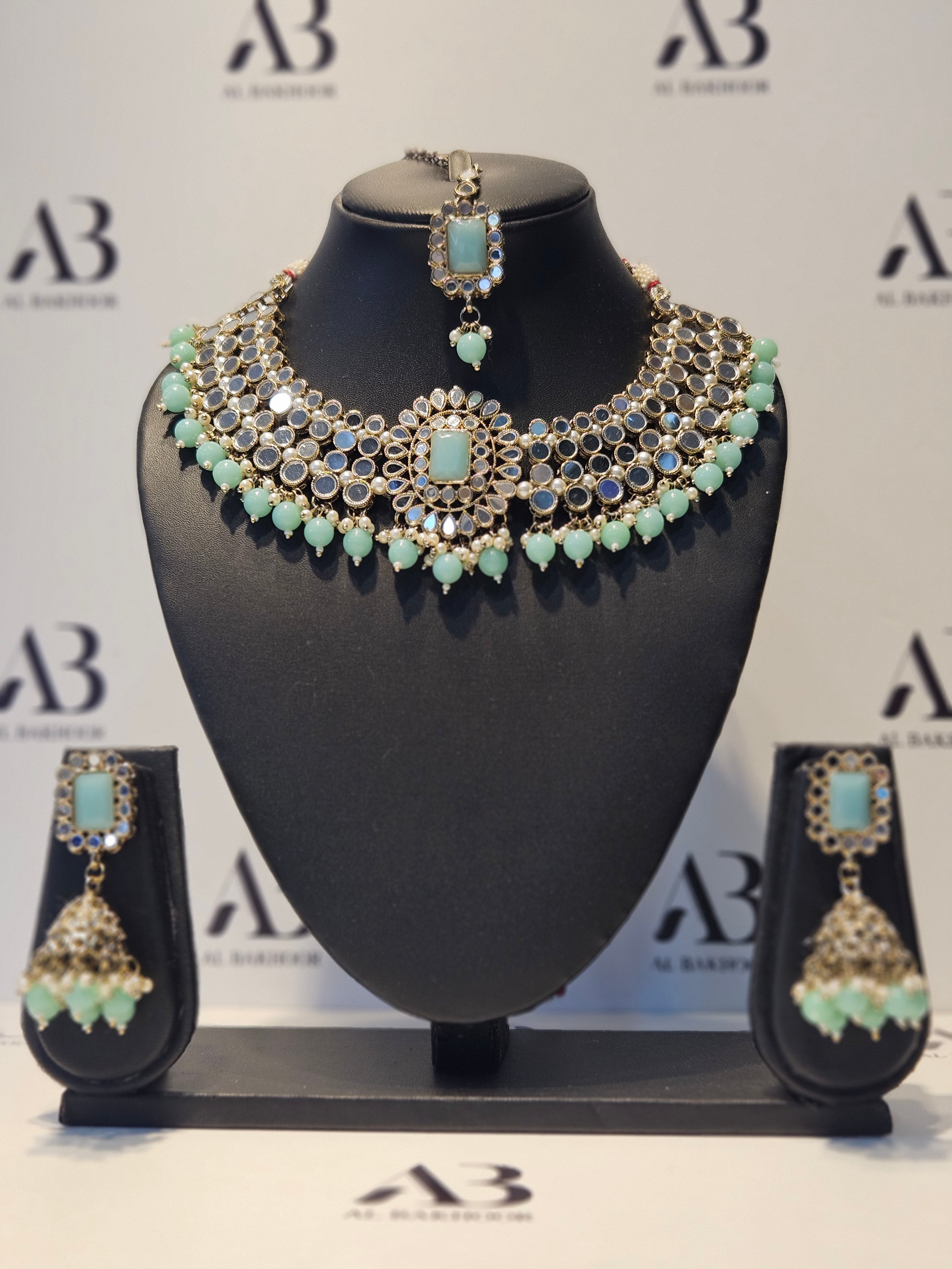 Elegant Womens Jewellery Sets including Necklace, Earrings & Tikka / Headpiece