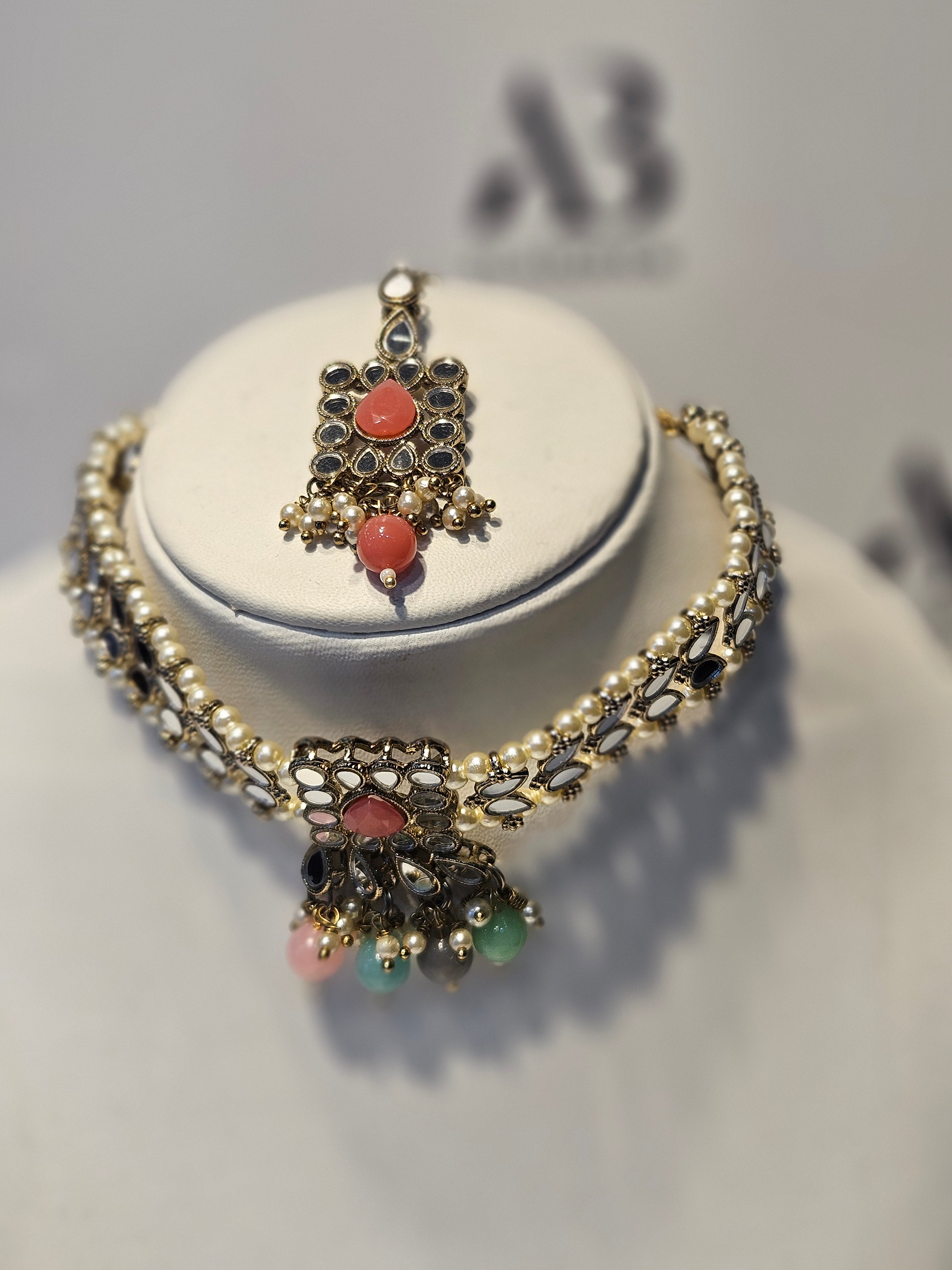 Pastel Womens Jewellery Set including Necklace, Earrings & Tikka / Headpiece