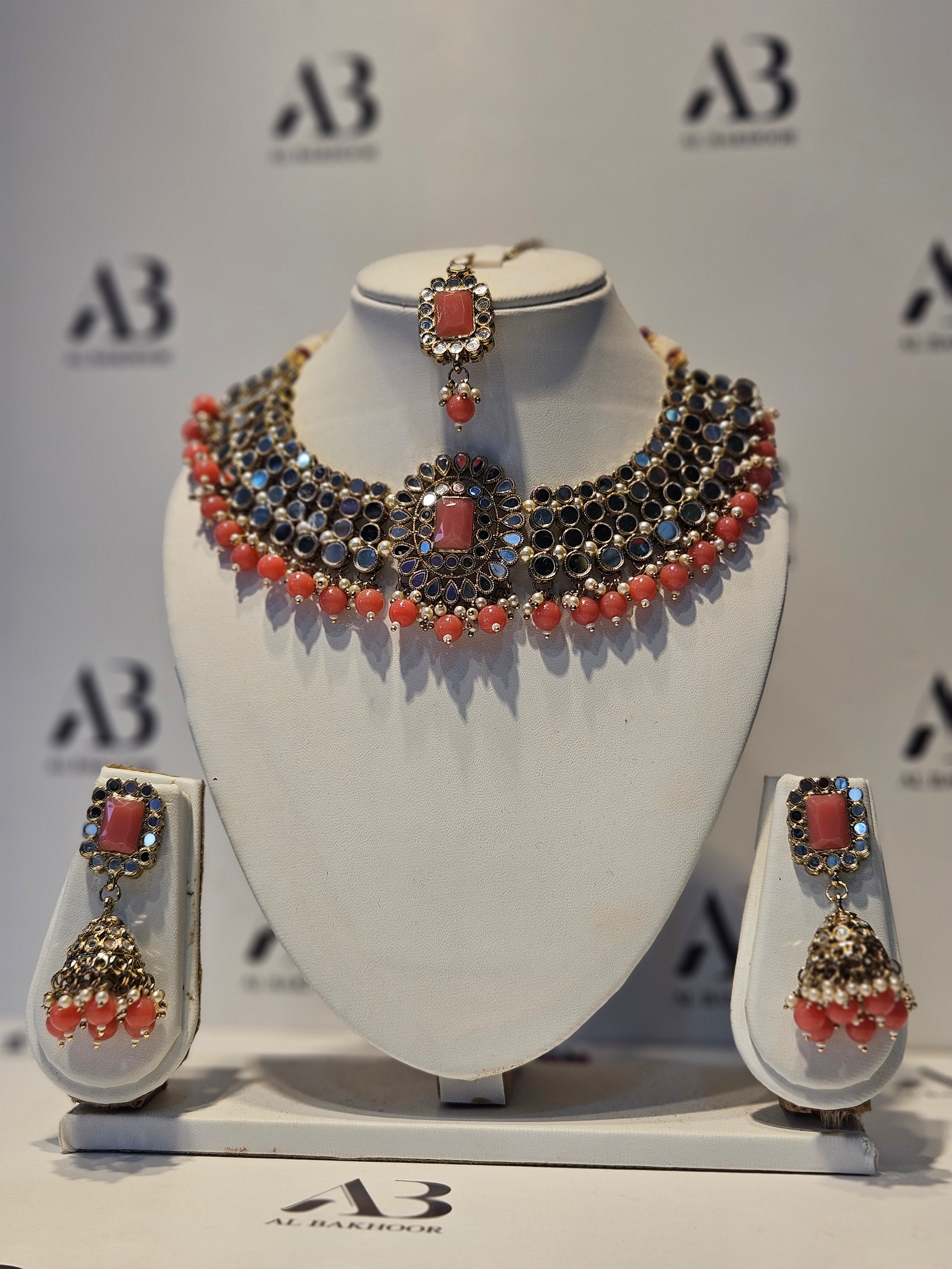 Elegant Womens Jewellery Sets including Necklace, Earrings & Tikka / Headpiece