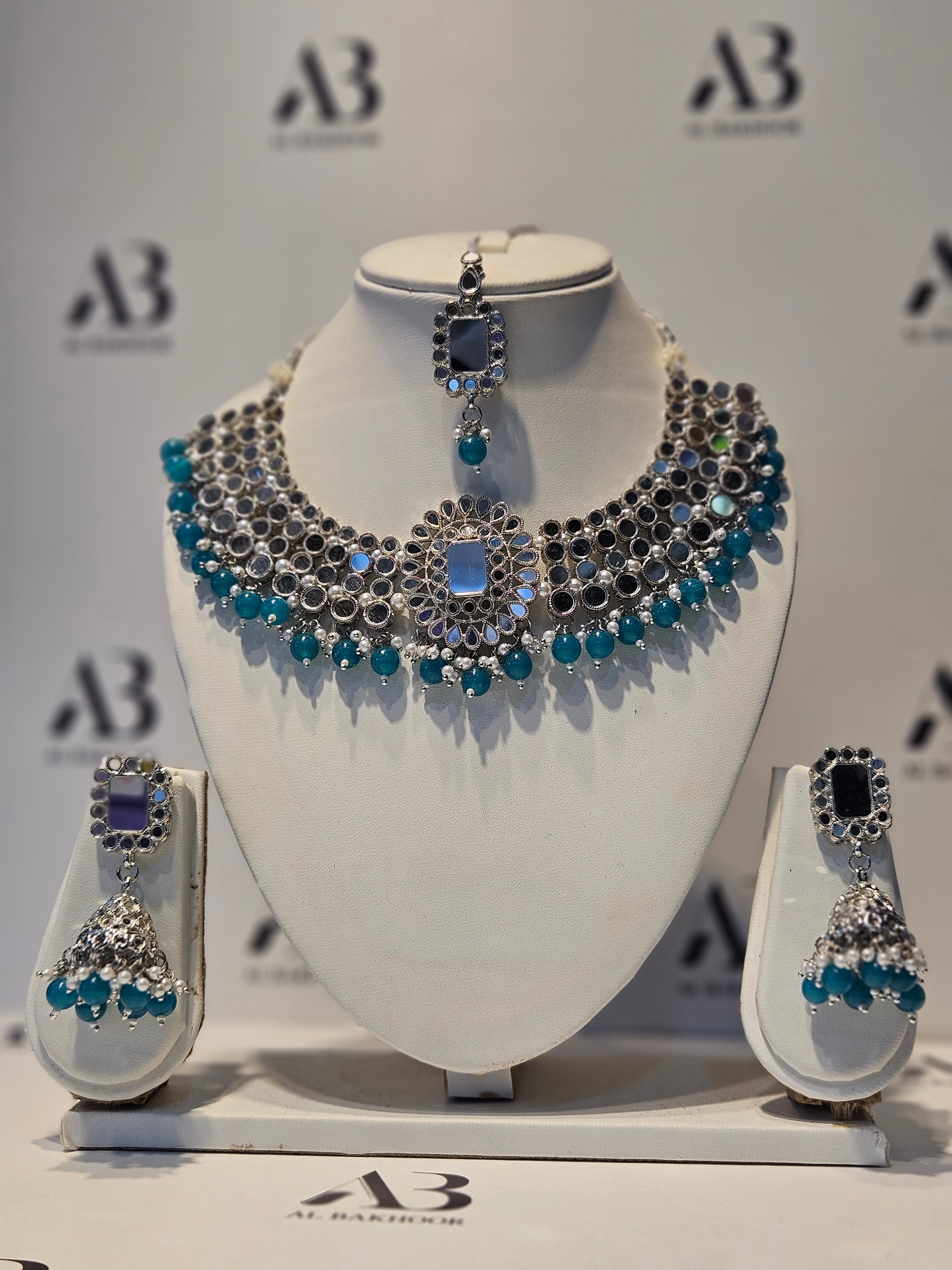 Elegant Womens Jewellery Sets including Necklace, Earrings & Tikka / Headpiece