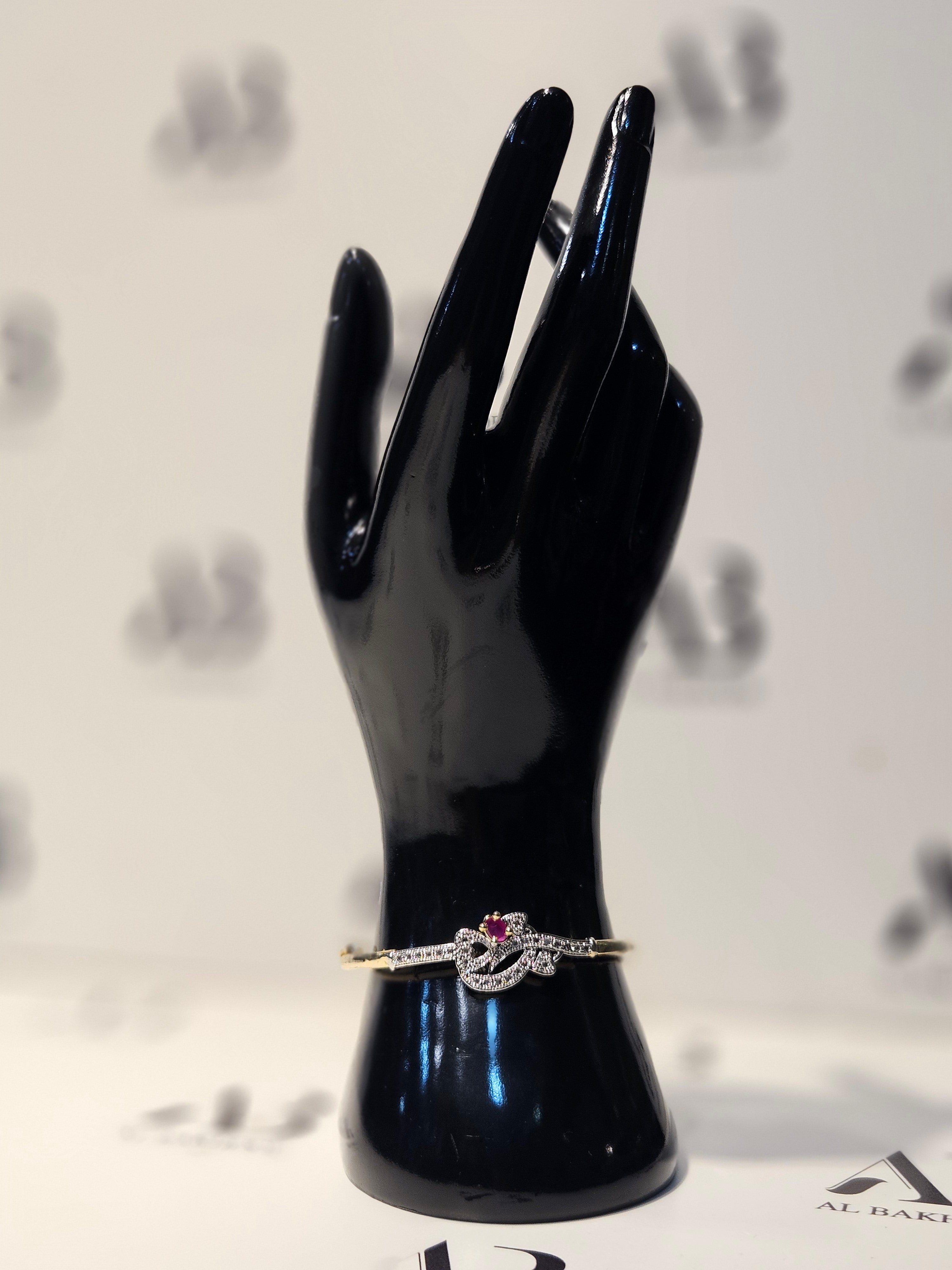 Womans Elegant Bangle