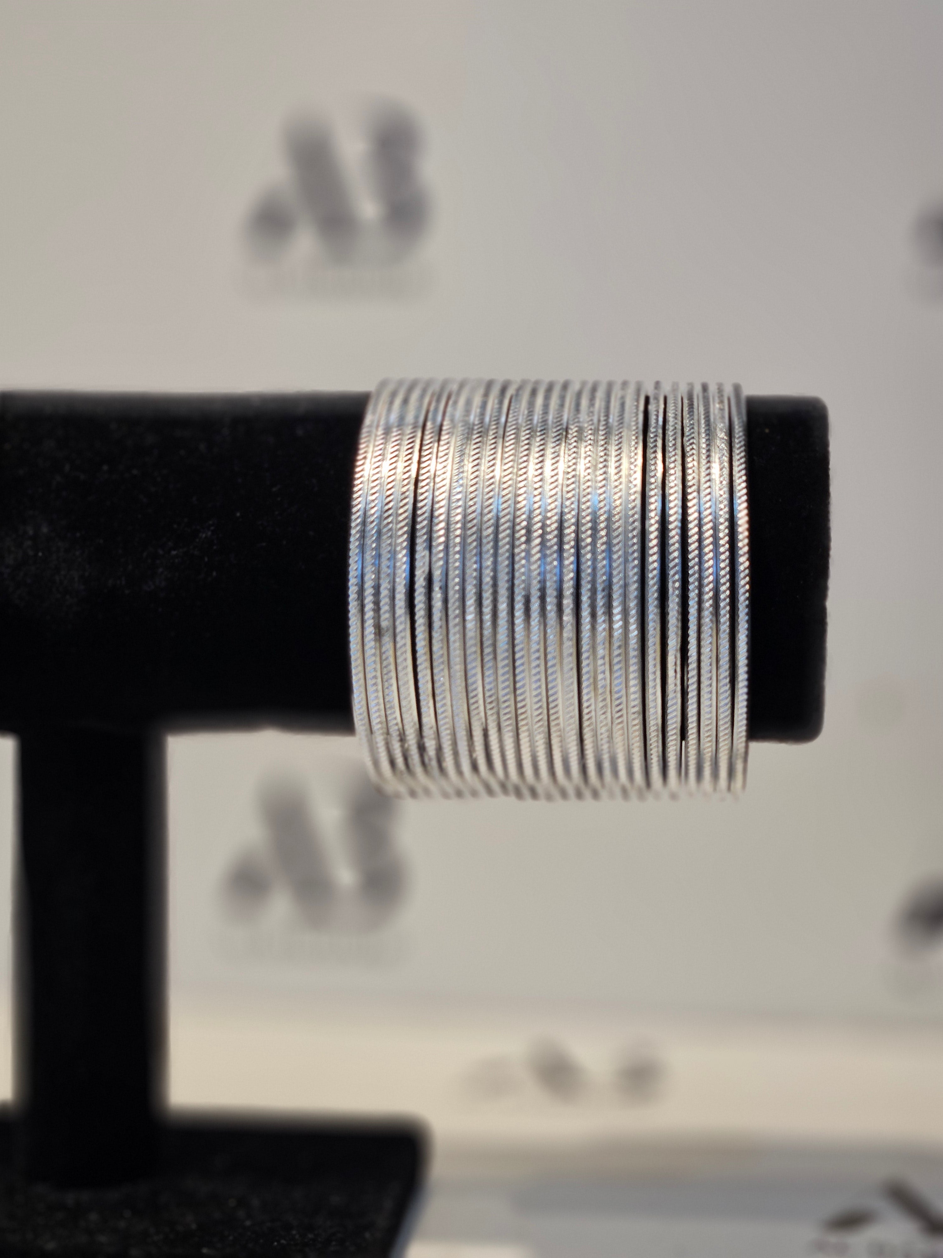 Womans Plain Coloured Bangles