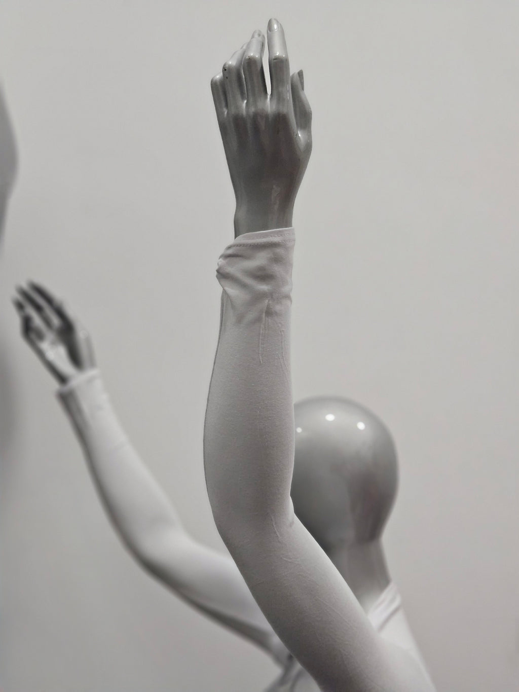 Black/ White/ Nude sleeves