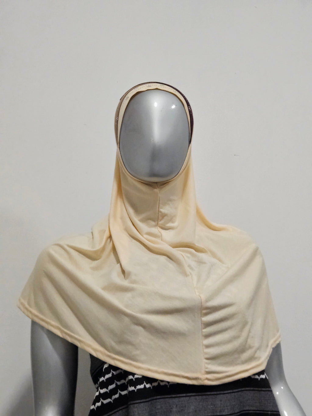 Multi- Coloured Pull On Scarves