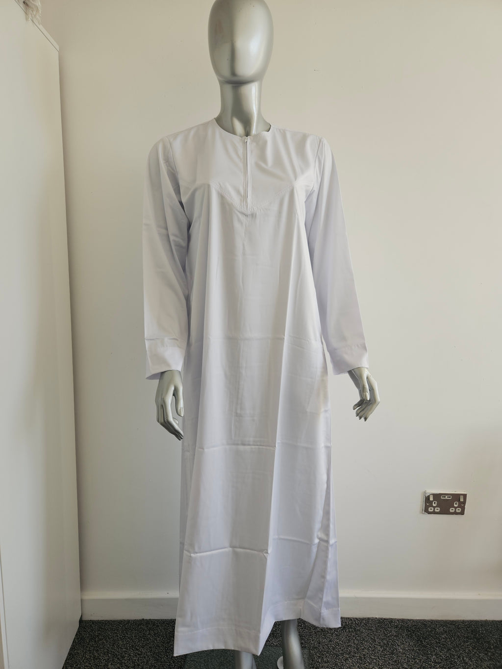 Men's White Thobe